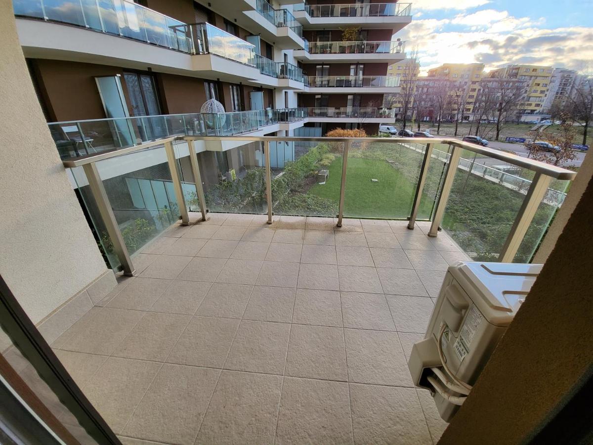 Sdp Marina Apartment Budapeste Exterior foto